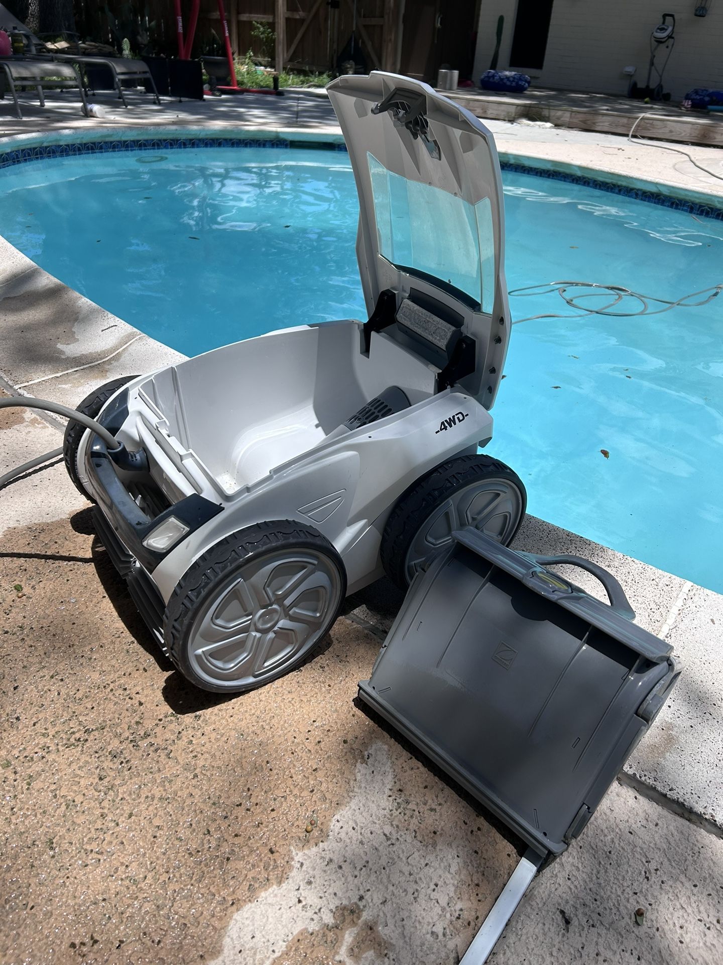 Robot de Piscine Polaris VRX iQ+ – Nettoyage intelligent et performant